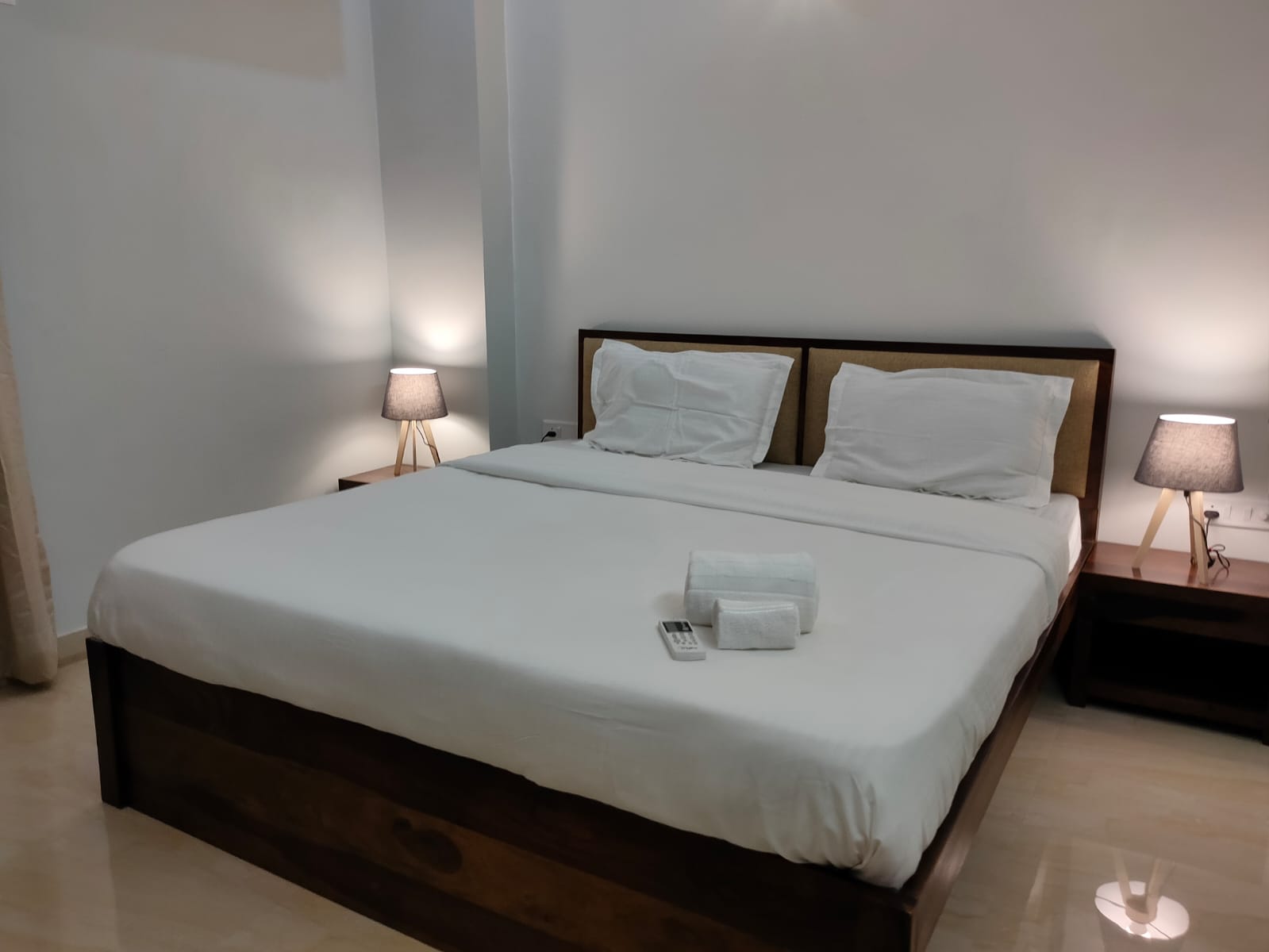 Room2